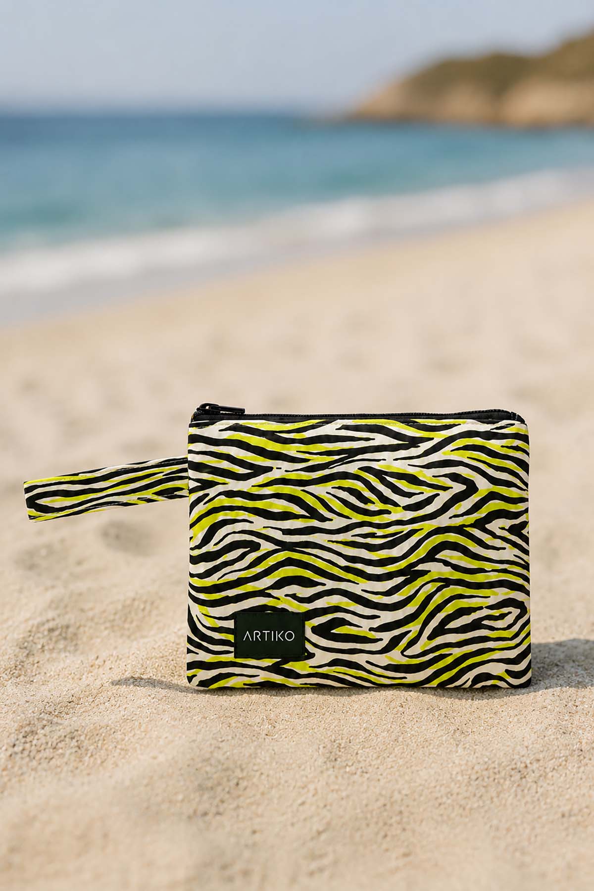 Naysika Clutch - Image 3